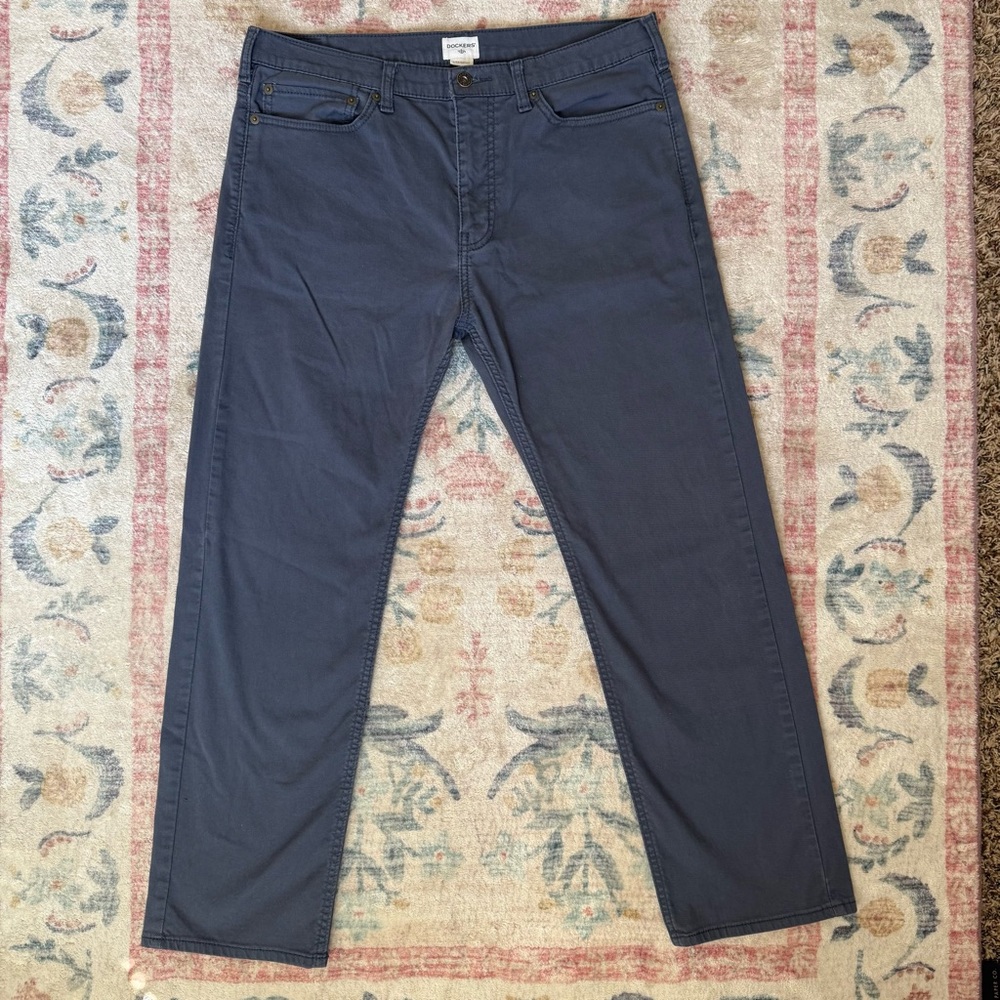 Men's Straight-Fit Docker Jeans Slate Blue - Picture 2 of 9